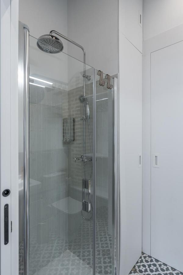 Tuguest Puerta Del Dauro Apartment Гранада Экстерьер фото